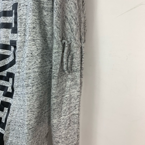 Victoria's Secret PINK Grey Long Sleeve Top - Picture 2 of 9